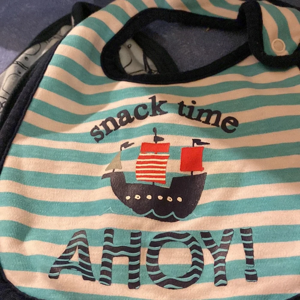 5 Baby Bibs No Stains